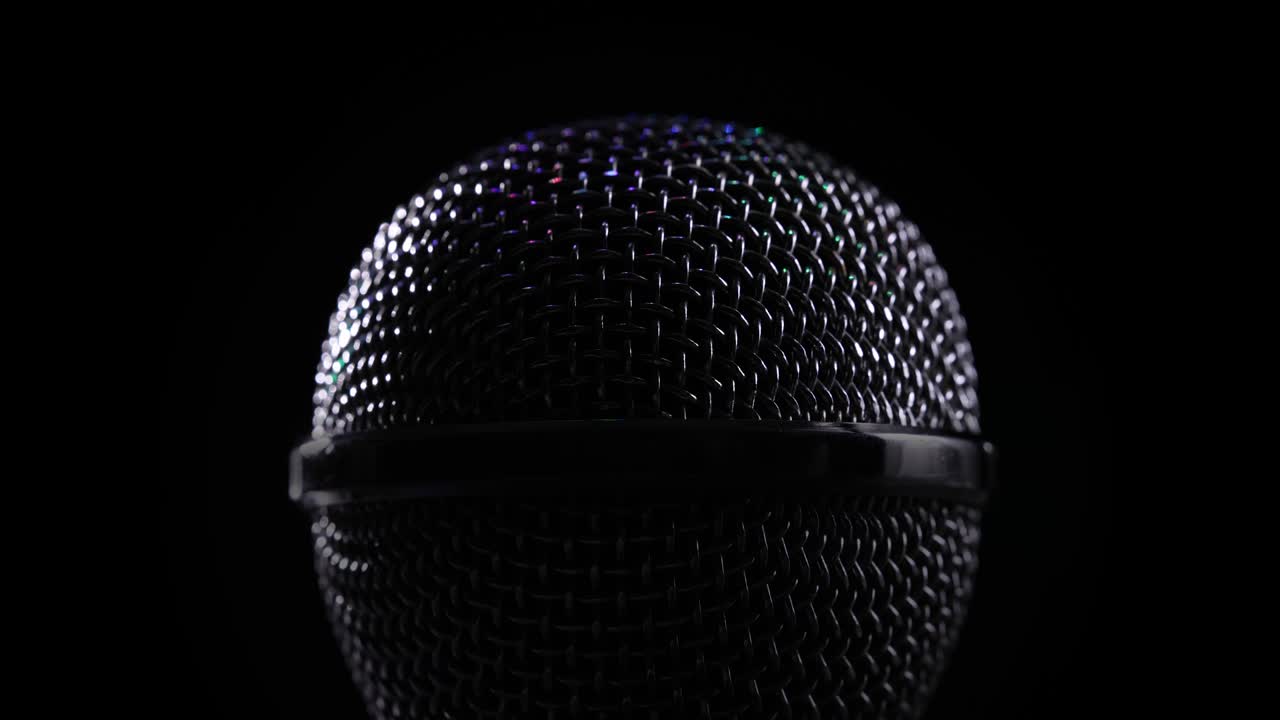 cabeza del micrófono girando