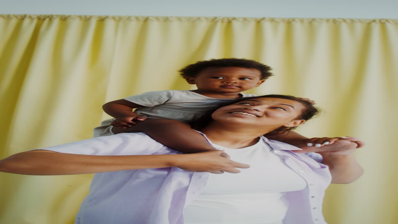 madre e hija disfrutando de un tiempo de calidad