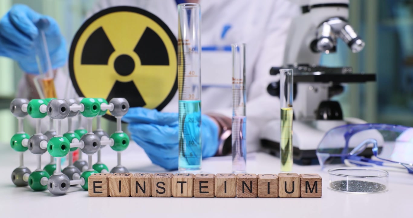 Esplorazione scientifica: l'affascinante elemento einsteinio in ambiente di laboratorio