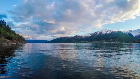 Wunderschöne-Natur-Norwegen.