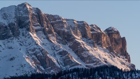 Beautiful-sunset-over-the-mountain-Crusc-de-Rit-in-the-Dolomites-in-South-Tyrol,-Italy