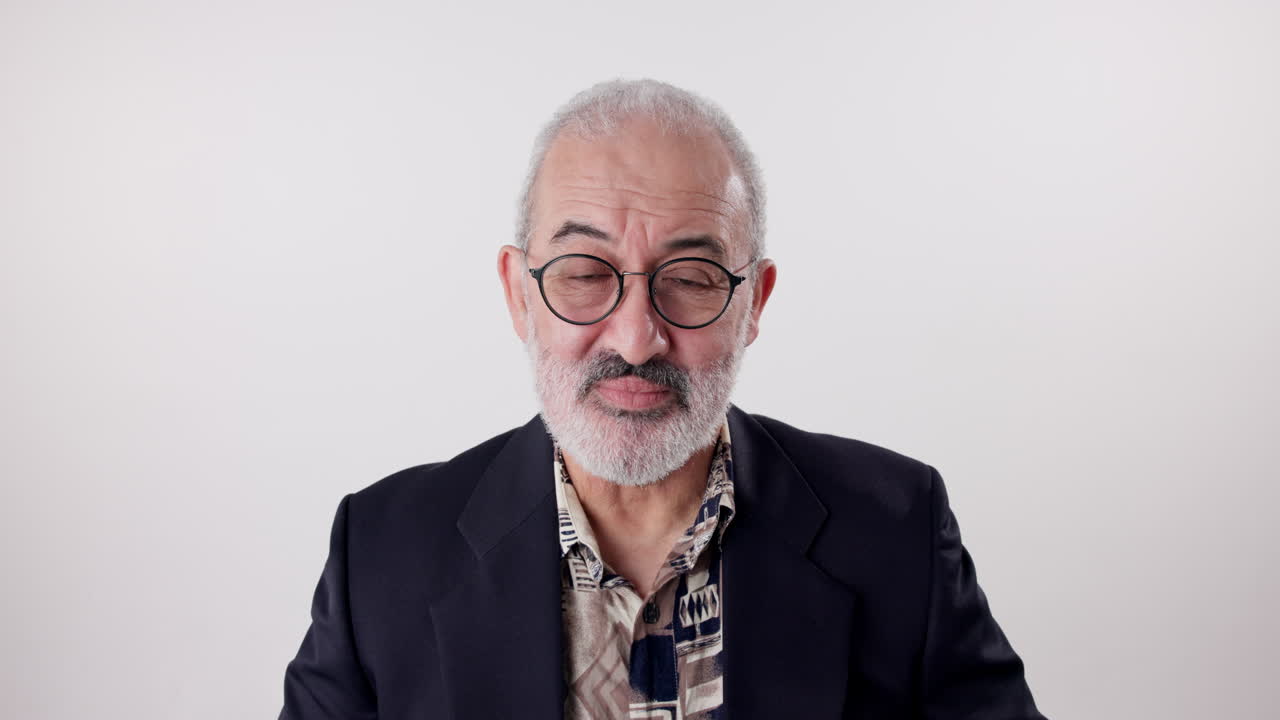 Portrait of a man with eyeglasses