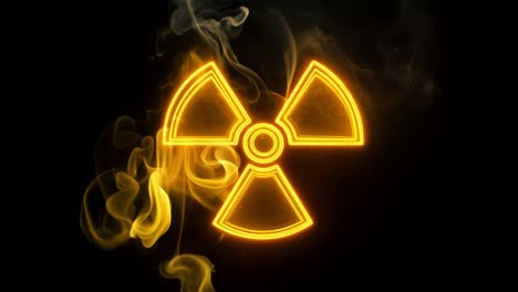 símbolo radiactivo brillante con efecto de humo y fuego