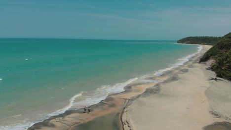 praia do satu imágenes de drones 4k sol playa de satu bahia caraiva brasil río