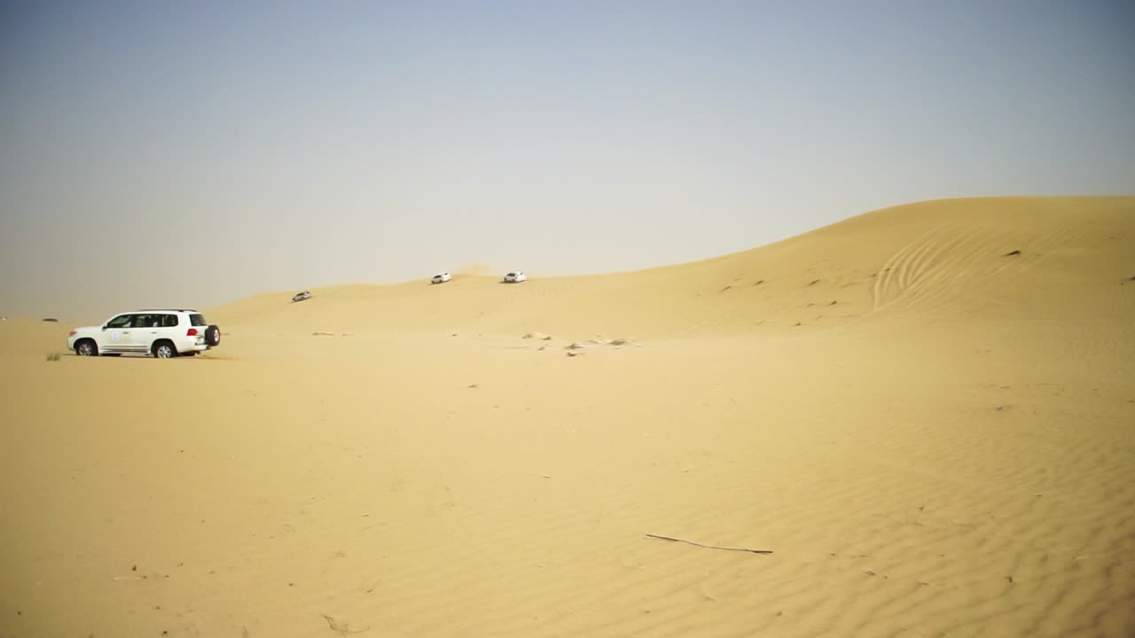 오프로드 차량으로 사막 모험