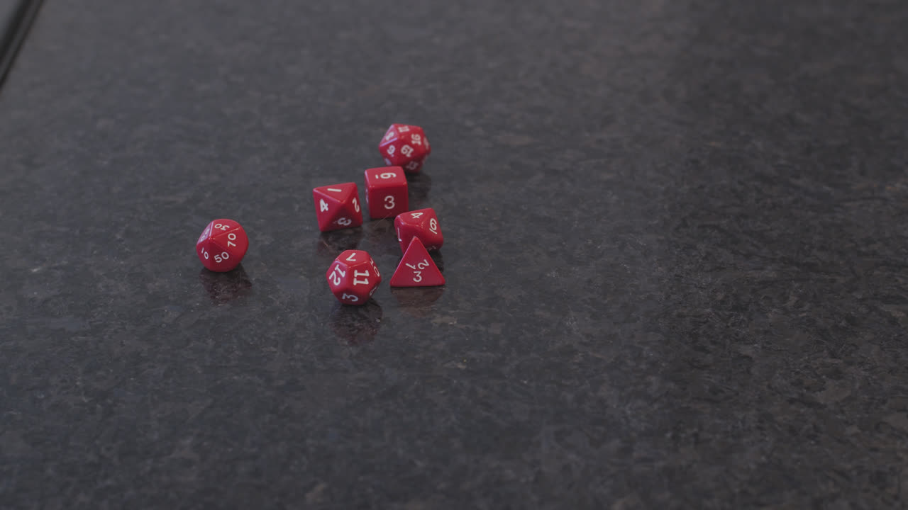 juego de dados poliédricos rodantes 07