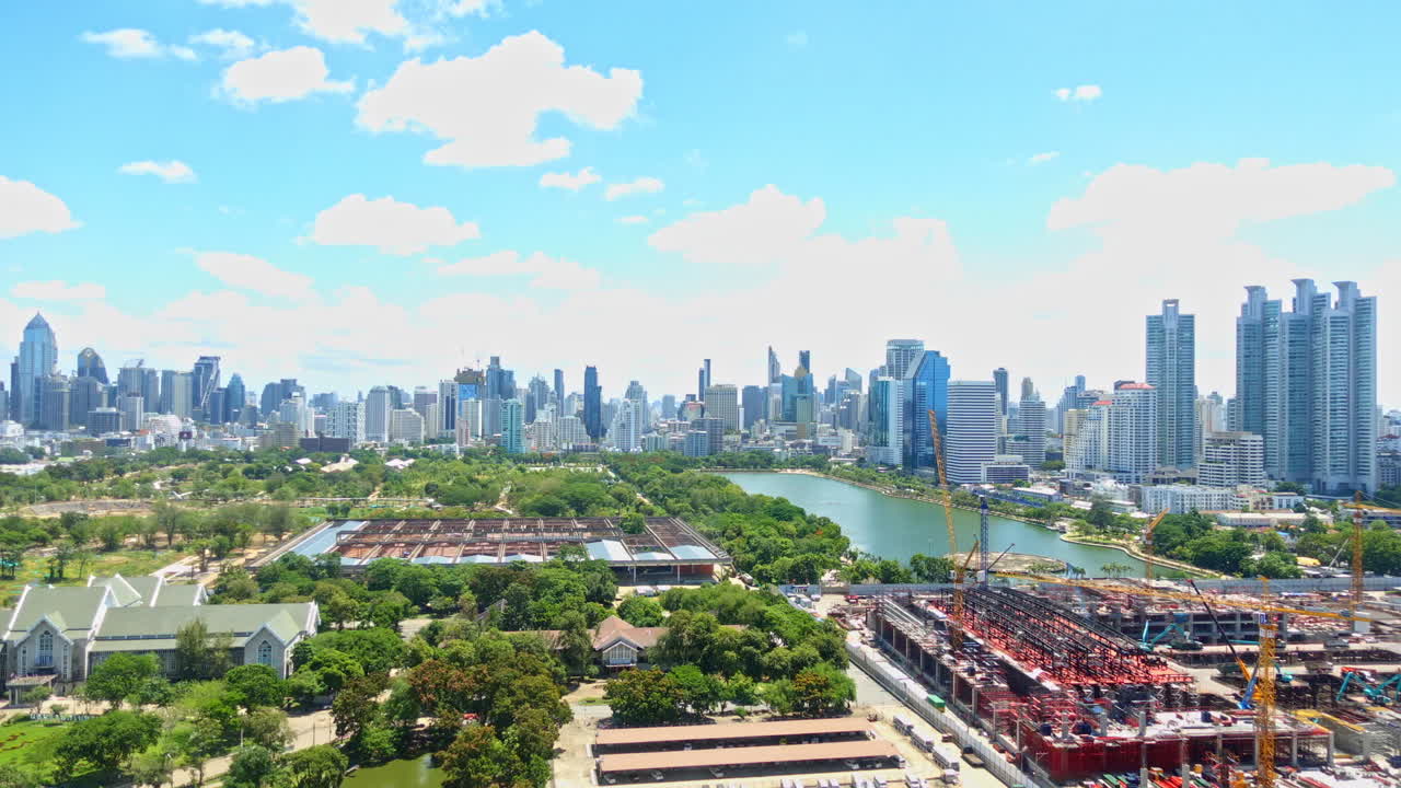 태국 방콕 시내에 있는 건물의 저속 촬영