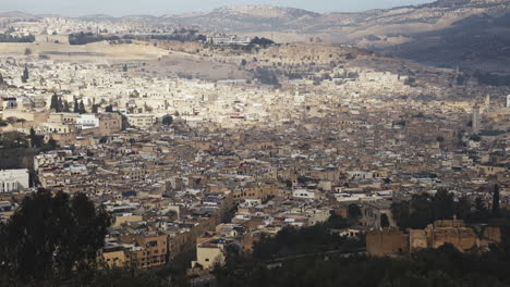 panorámica aérea de fez marruecos áfrica del norte destino de vacaciones de viaje con enorme valle