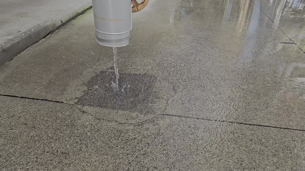 DEMINERALIZED WATER DRAIN VALVE CONTROL