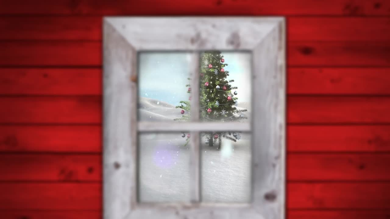 크리스마스 트리 위에 내리는 눈의 애니메이션과 창문을 통해 볼 수 있는 겨울 풍경