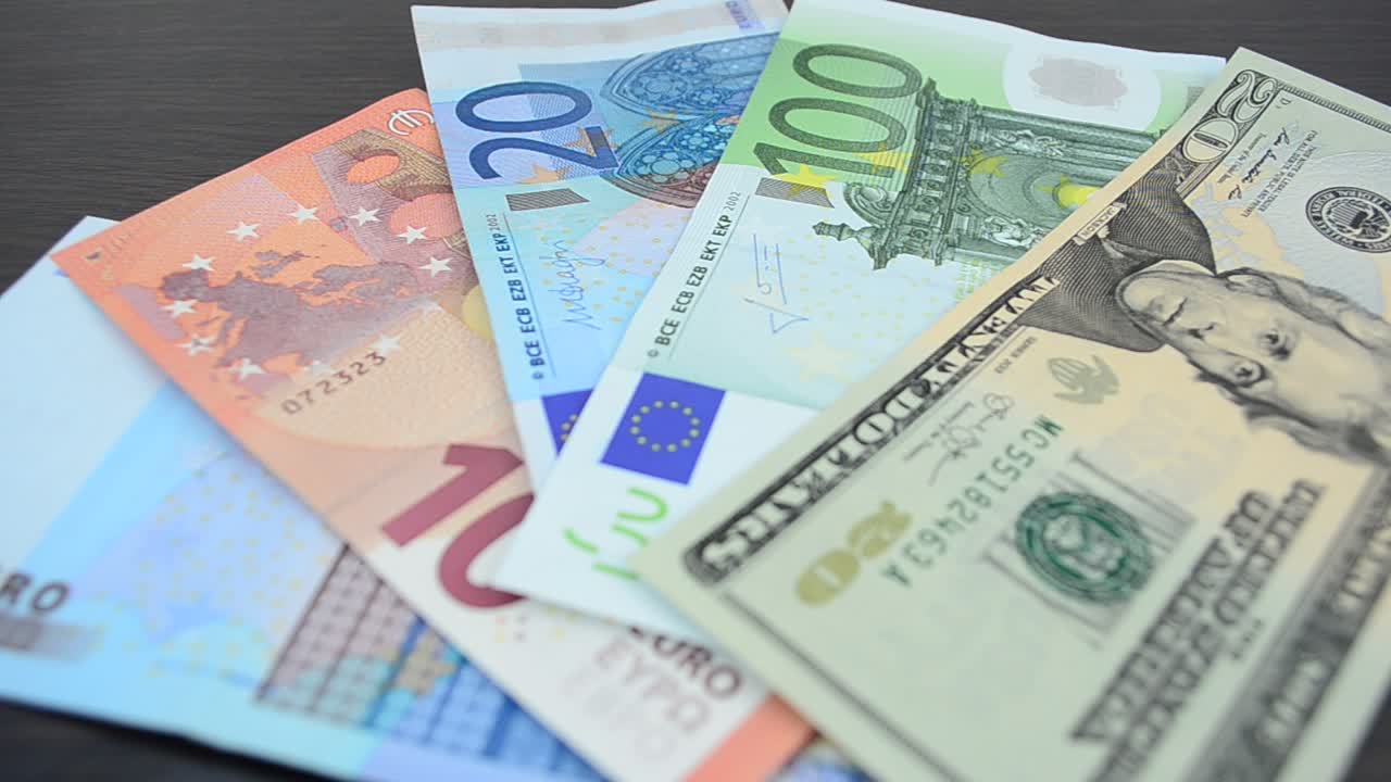 Banconote USD EUR. Primo piano