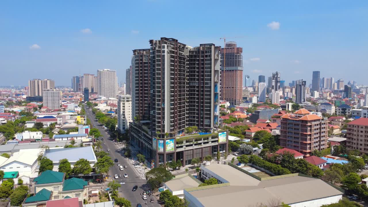 City transport infrastructure, Toul Kork District, high-rise building