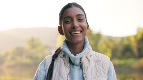 Sol,-Naturaleza-O-Rostro-De-Mujer-Feliz-Con-Sonrisa