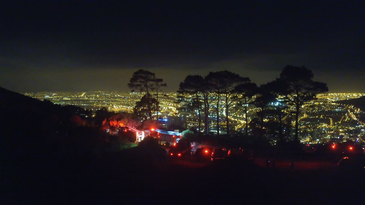 los primeros en responder en la escena