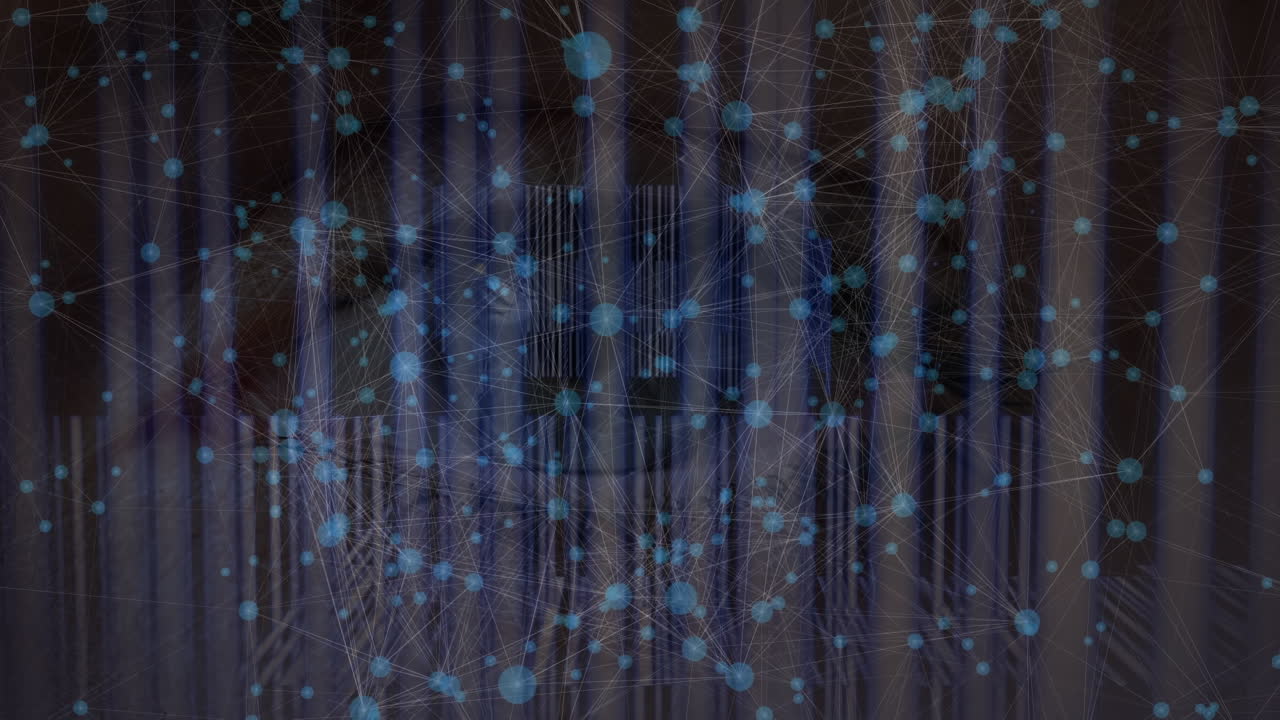 animación de conexiones y ojo de mujer caucásica