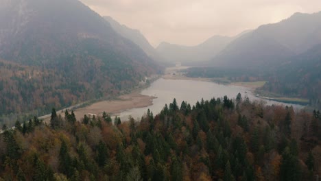 Herbstlandschaft-In-Bayern,-Deutschland-|-4k-Uhd-D-log-–-Perfekt-Für-Die-Farbkorrektur