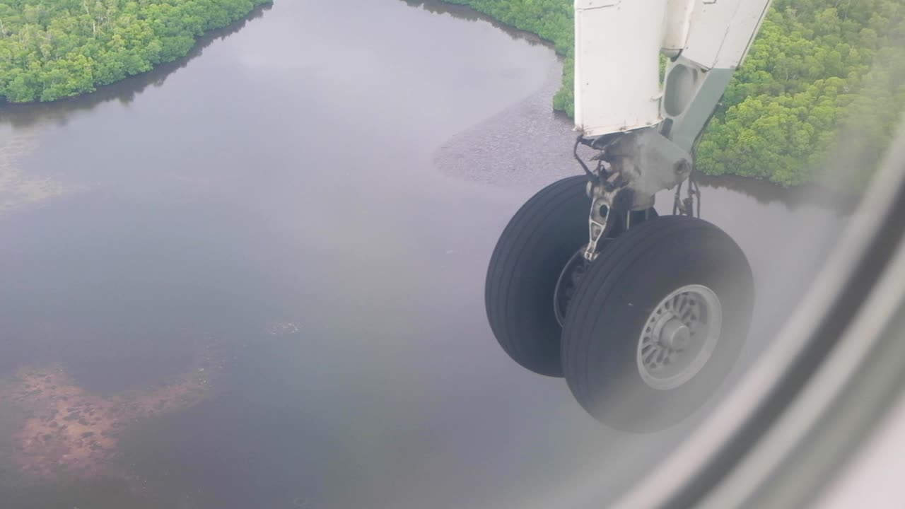 파푸아뉴기니 부건빌의 낙원으로 날아가다