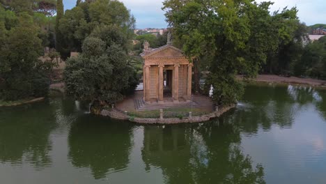 Templo-De-Esculapio-En-Villa-Borghese-En-Roma