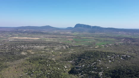 Large-view-of-the-Pic-Saint-Loup-mountain-near-Montpellier-aerial-shot