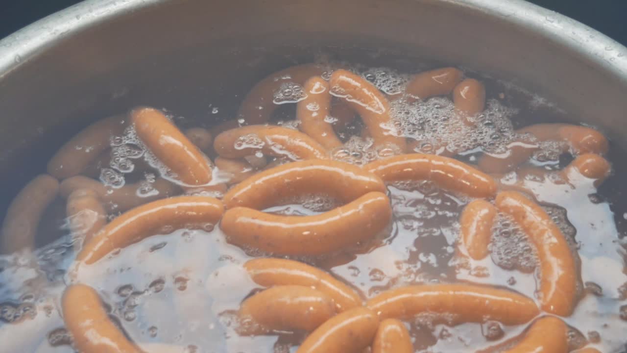 소시지 고기 가공 공장 생산 수제 훈제 삶은 랩 다진 고기 향신료