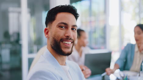 Businessman,-face-and-smile-for-leadership-in-team