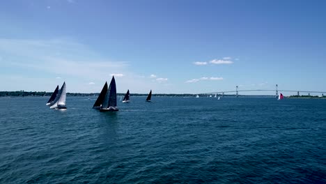 12-Meter-Regatta-Des-New-York-Yacht-Club-In-Newport,-Rhode-Island,-Juli-2019