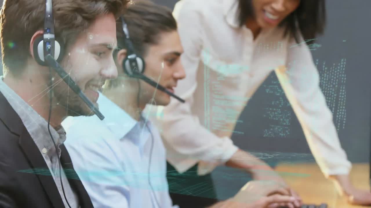 animación de la red de conexiones sobre los trabajadores de oficina que usan auriculares