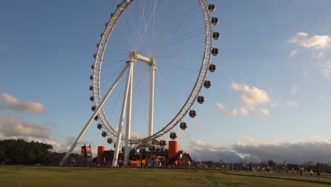 Größtes-Riesenrad-In-Lateinamerika,-Im-Park-Der-Villa-Lobos-In-Sao-Paulo,-Brasilien