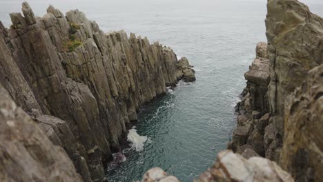 Tojinbo-Säulen-Und-Klippen,-Szene-Im-Japanischen-Meer