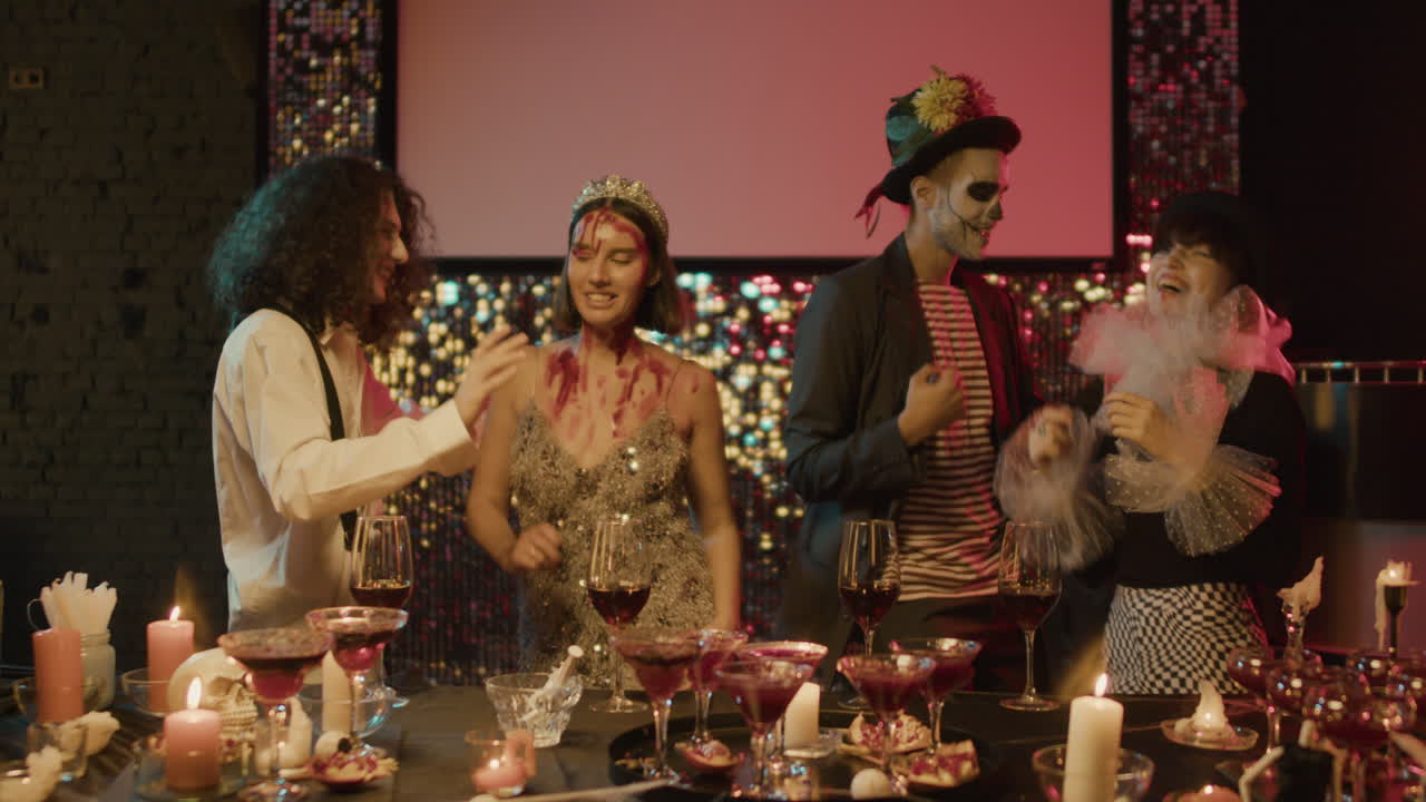 할로윈 테이블 설정