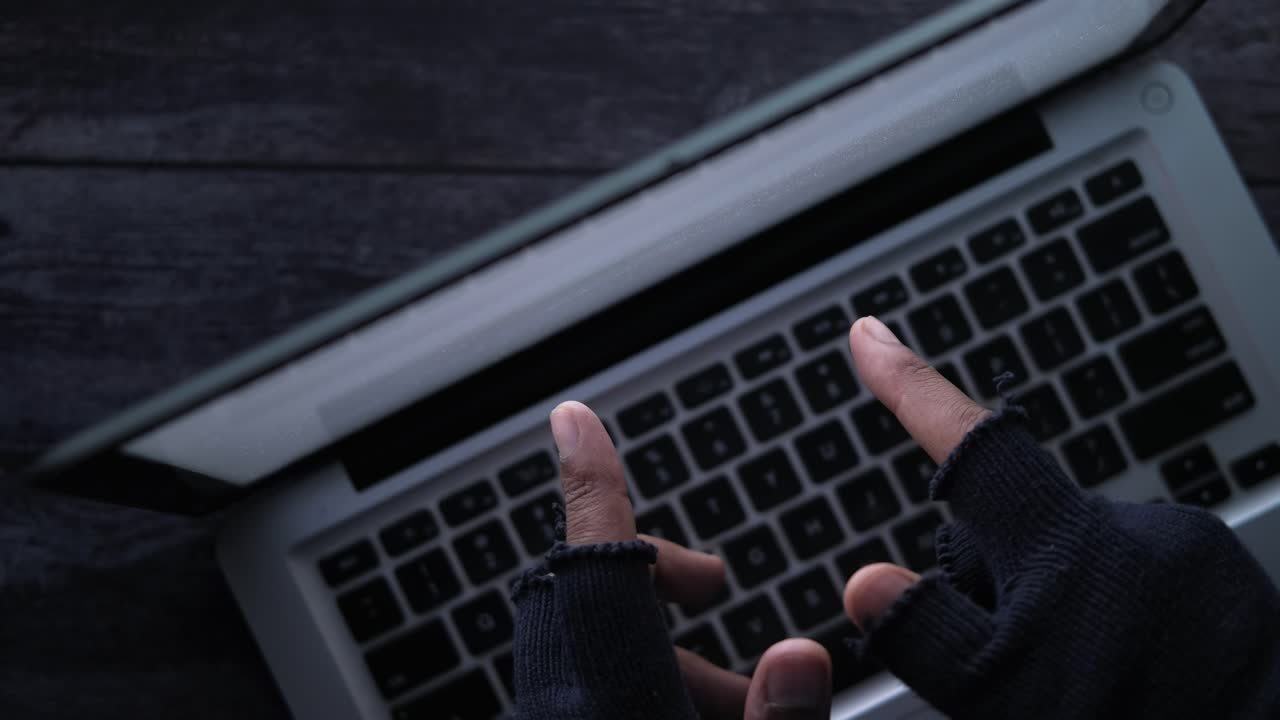 intento de hackeo en la computadora portátil