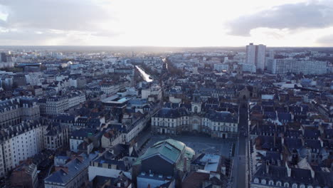 Vista-Panorámica-De-La-Ciudad-De-Rennes,-Ayuntamiento-De-Rennes