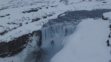 cascada dettifoss, islandia
