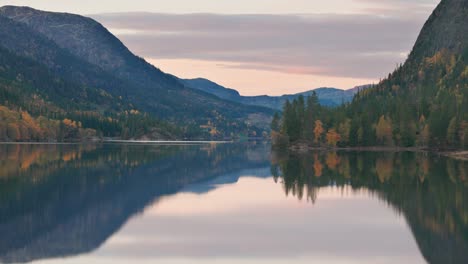 Beautiful-sunset-above-the-tranquil-autumn-landscape-in-a-timelapse-video