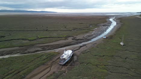 sarinda, lancha de defensa del puerto utilizada en los desembarcos del día d - restauración media, heswall