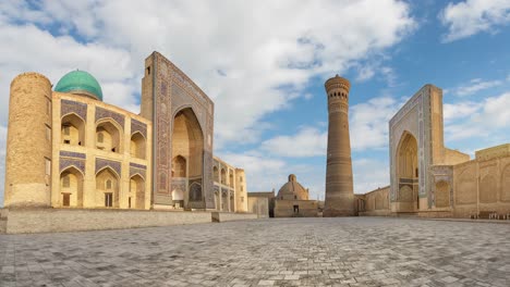 poi kalan - complejo religioso ubicado alrededor del minarete kalan en bukhara