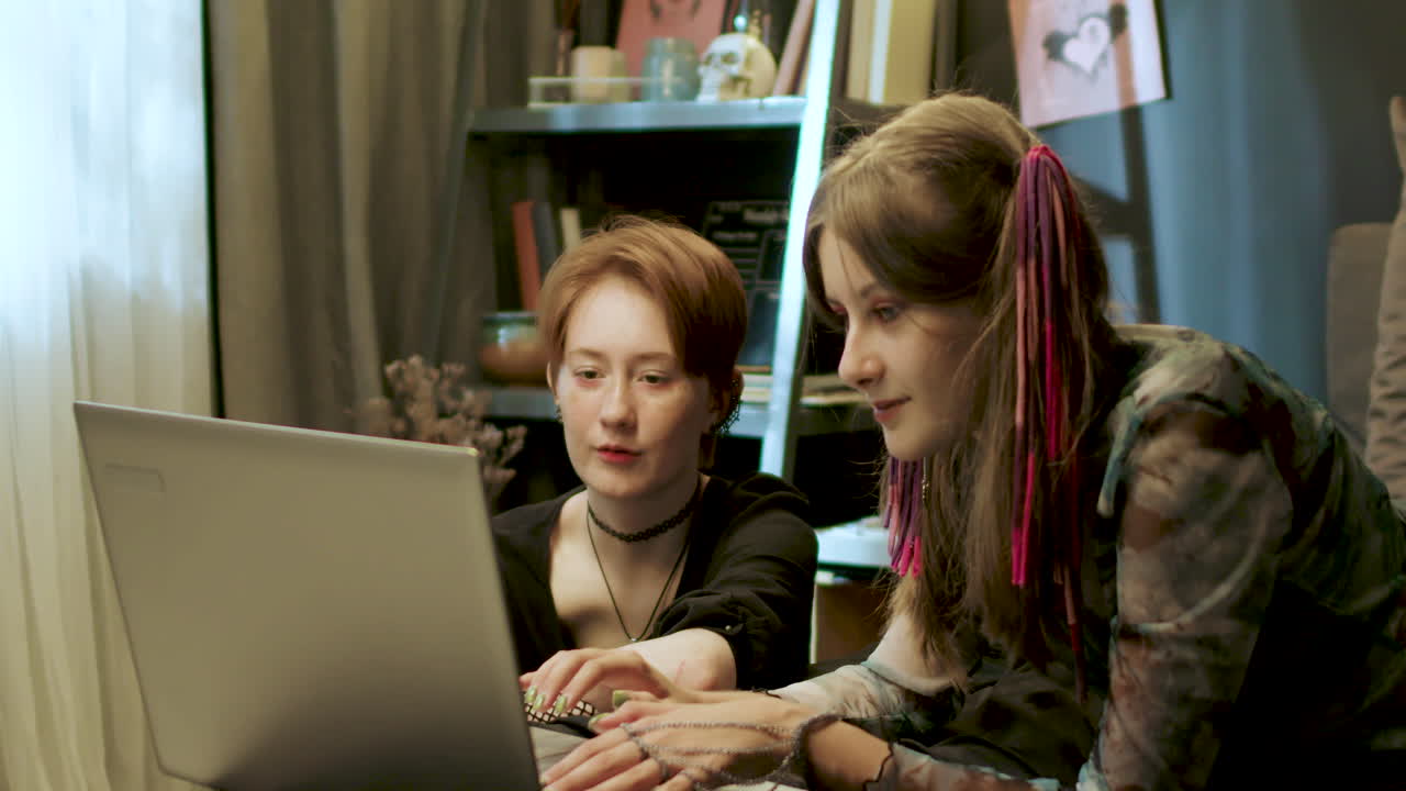 Friends in the bedroom