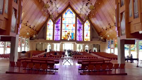 toma de capilla religiosa cristiana o católica y altar para los fieles