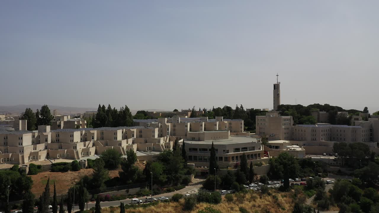 círculo aéreo alrededor de la toma de la universidad hebrea en el monte scopus jerusalén
