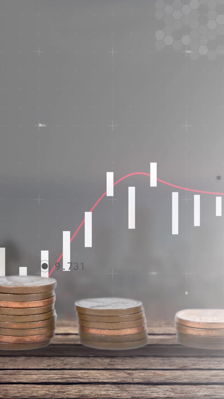 Animazione di elaborazione di dati finanziari su pile di monete