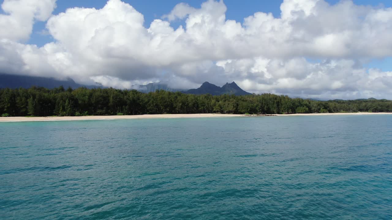 Veduta aerea: Costa orientale di Oahu, Hawaii