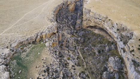 cañón de kazıkliali de las cadenas montañosas de aladaglar imágenes aéreas de drones de alta calidad 4k