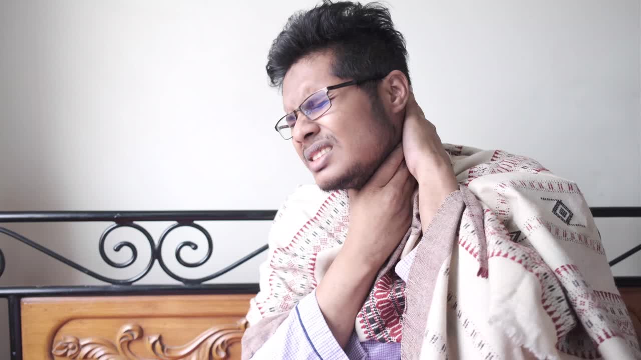 hombre que sufre de una enfermedad