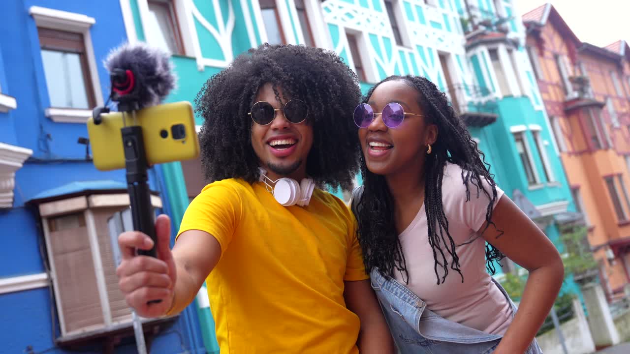 Vloggers in the city