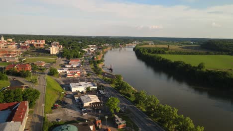 Long-flight-toward-the-Pinta-replica,-revealing-surrounding-Clarksville,-Tennessee