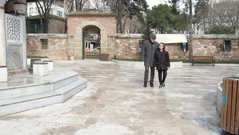 walking coutyard mosque