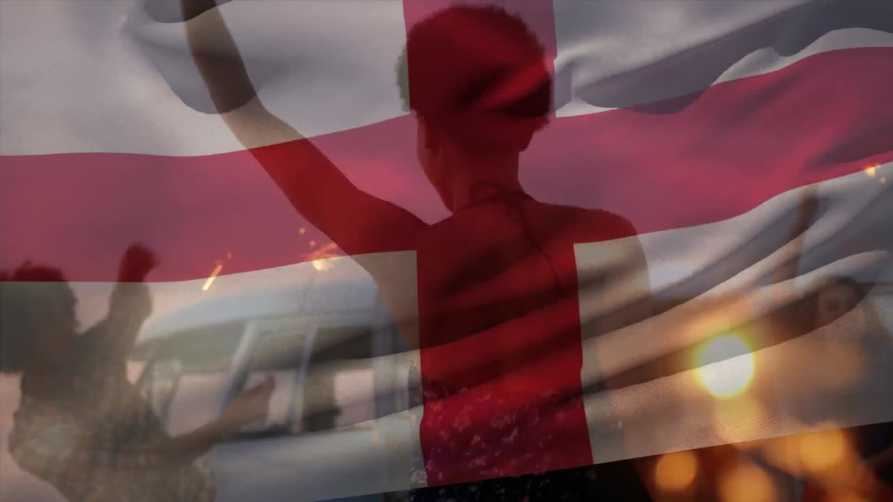 animación de ondear la bandera de inglaterra sobre un grupo de amigos en la playa