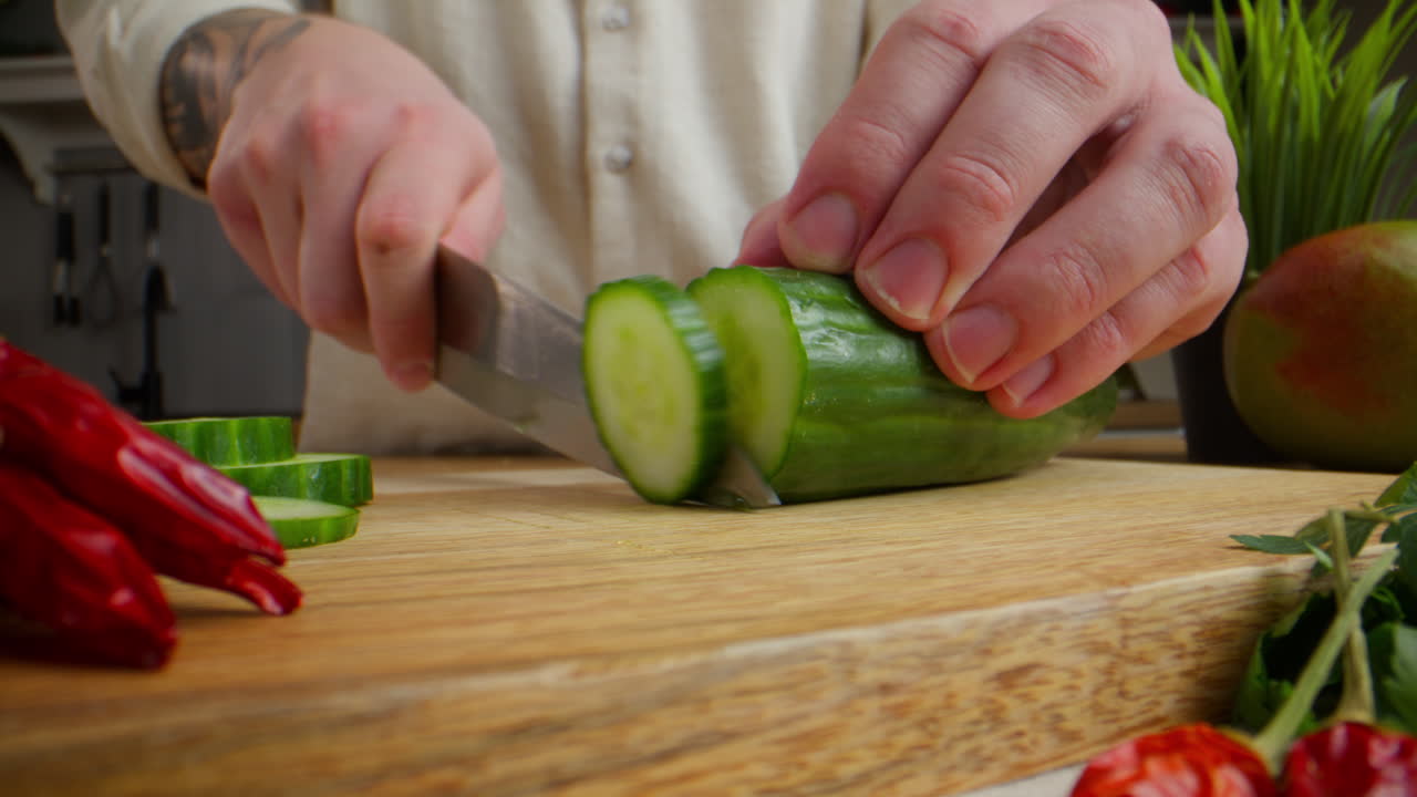 호박을 잘라내는 것
