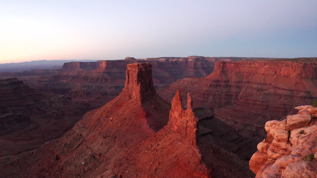 Montagne nello Utah: Rivelazione con avvicinamento del drone