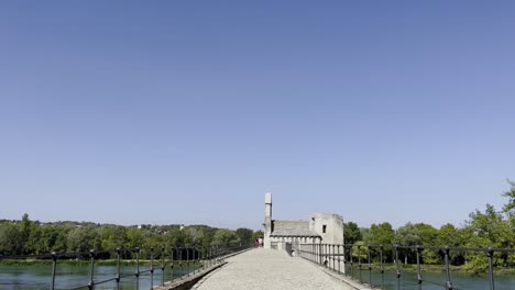 Bridge-in-Avignon-in-France-over-a-river-in-good-weather